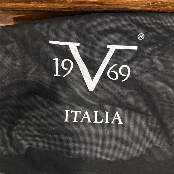 😍Gorgeous Versace V 1969 White Gold and Black Kisslock Elegant White Handbag - Picture 7 of 9